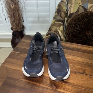 On Cloud Cloud Sky‎ Sneaker Midnight Blue Youth Size 6.5 Women’s Size 8 Workout